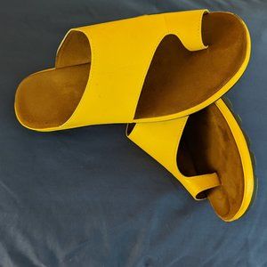 Yellow Sandal, unbranded